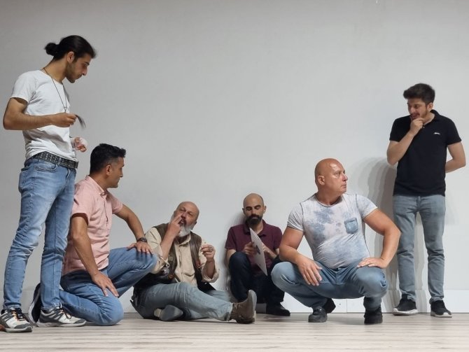 Altıeylül Kent Sahnesi İlk Mezunlarını Verdi