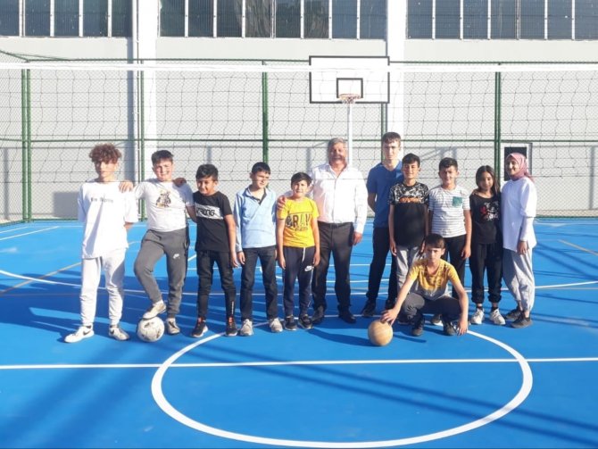 Altıntaş, Spor Kompleksi Olan Tek İlçe