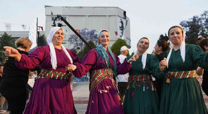 Yöreler Renkler Festivali Devam Ediyor