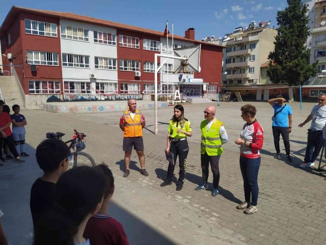 Aydın’da Öğrencilere Güvenli Bisiklet Kullanımı Eğitimi