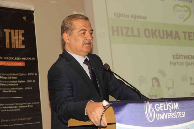 Şanlıurfa’da Öğretmenlere ’Hızlı Okuma Teknikleri Eğitimi’ Veriliyor