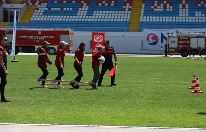 "Afet Ve İ̇tfaiye Oyunları” Etkinliği Renkli Görüntülere Sahne Oldu