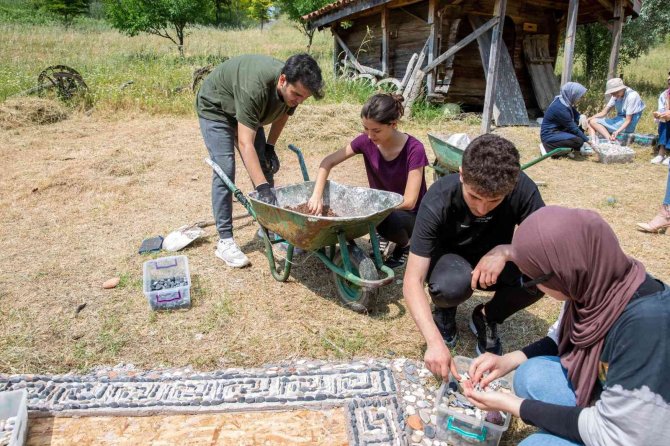 Bursa’da Arkeoloji Dünyasına Zamanda Yolculuk