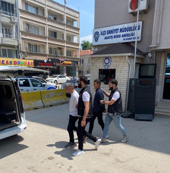 Bursa’da Uyuşturucu Operasyonu: 4 Tutuklama