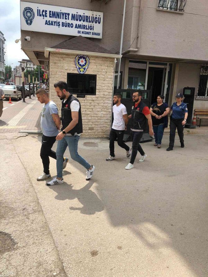 Bursa’da Uyuşturucu Operasyonu: 4 Tutuklama
