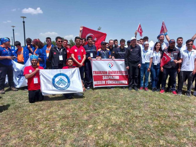 Çakü Üniversiteler Arası Arama Kurtarma Yarışmasından Dereceyle Döndü