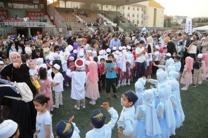Cizre’de 4-6 Yaş Kur’an Kurslarının Coşkulu Yıl Sonu Şenliği