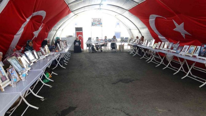 Direnişin Annelerinden Üçdağ, "Hdp Gözyaşlarımızda Boğulacak"