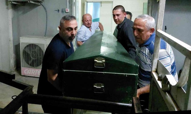 Asker Torununun Yemin Töreninde Kalbine Yenik Düştü