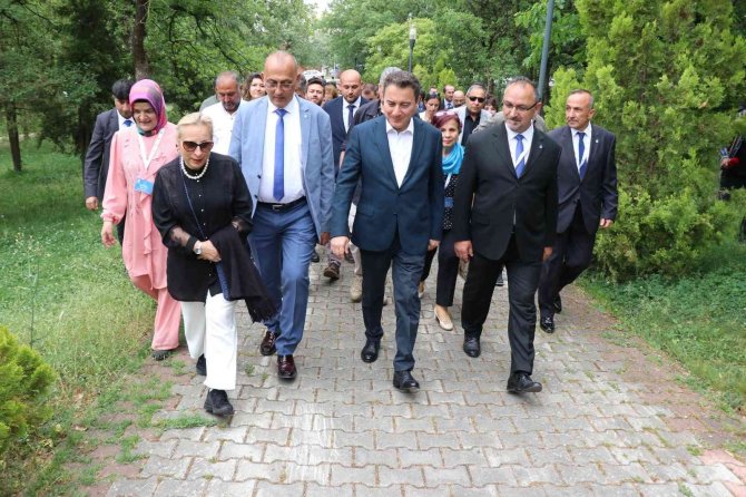 Ali Babacan’dan Hdp Ve Cumhurbaşkanlığı Adayı Açıklaması