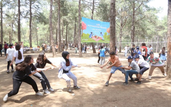 Küçükçekmece Belediyesi’nden Lgs Öğrencilerine Motivasyon Pikniği