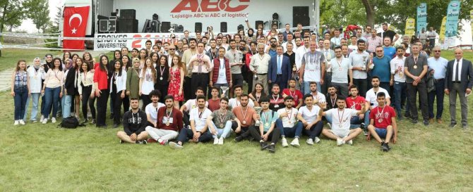 Erü’de 20. Geleneksel Spor Şenliği Ödül Töreni Düzenlendi