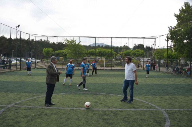 Gediz’de 18. Halı Saha Futbol Turnuvası Başladı