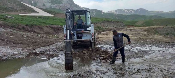 Hakkari’de İki Mahalleye Su Verilemiyor