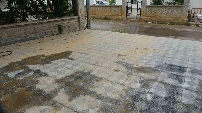 Adanalılar Güne Çamurla Uyandı