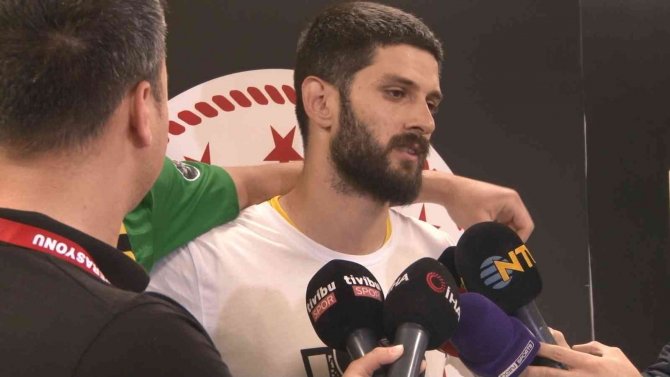 Süper Lig’e Yükselen İ̇stanbulsporlu Futbolcular: “Sonuçtan Emindik”