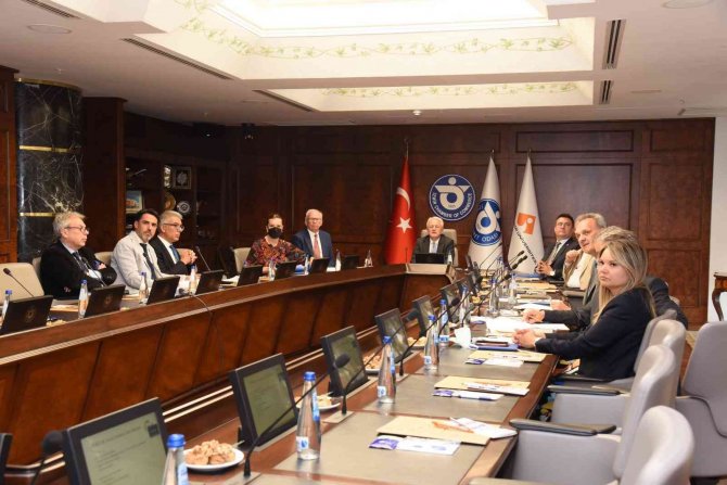 Üniversiteler ‘Ar-ge Enstitüsü’ Kuruyor