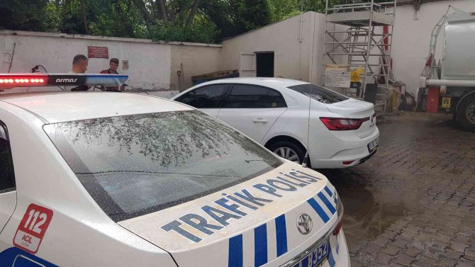 Karabük’te Toz Fırtınası Yağmurla Birlikte Araçları Çamur İçinde Bıraktı