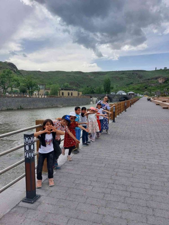 Ela Öğretmen Öğrencilerine Unutulmaz Bir Gün Yaşattı