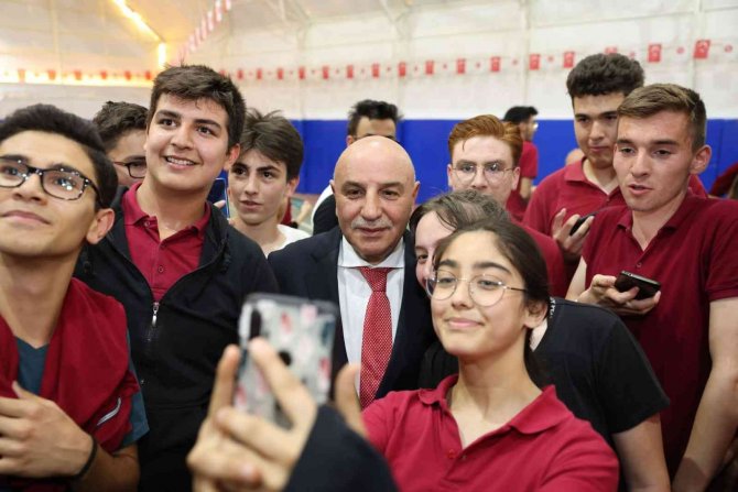 Etlik Anadolu Lisesi Yeni Spor Salonuna Kavuştu