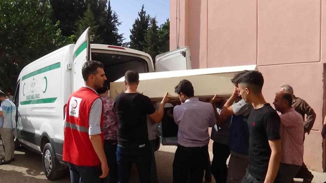 Kilis’te Yanarak Hayatını Kaybeden 2 Kardeş Tek Tabutla Ülkelerine Gönderildi