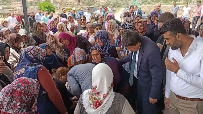 Kayıp Genç Hasan İçin Köyünde Gıyabı Cenaze Namazı Kılındı