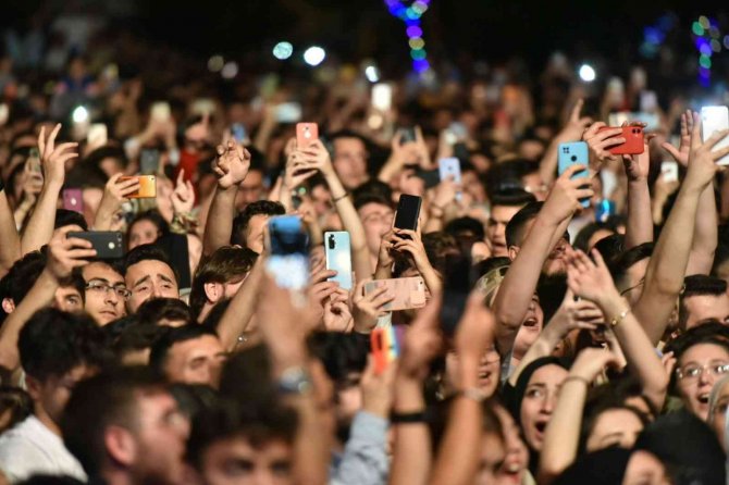 Mehmet Erdem Çorumlu Hayranları İle Buluştu