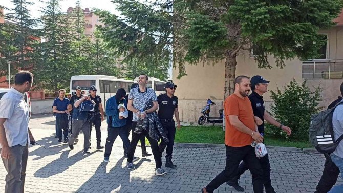 ’Miras’ Operasyonu Şüphelilerinden 32 Kişi Adliyede