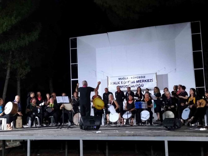 Köyceğiz’de Ritim Saz Topluluğu Konserine İlgi Yoğun Oldu