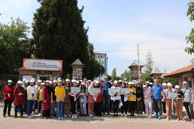 Öğrenciler Doğa Temizliği Yaptı