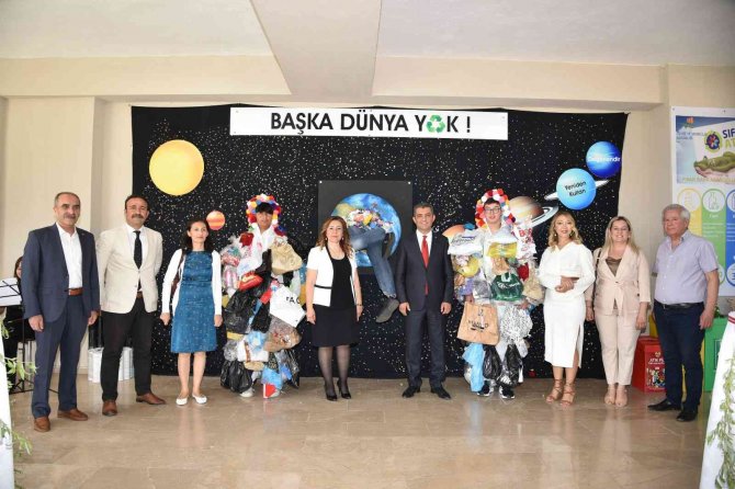 Lise Öğrencileri Sıfır Atığa Dikkat Çekti