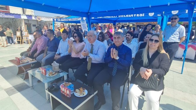 Nazilli’de Hem Kursiyerlerinden Yıl Sonu Defilesi Ve Sergisi