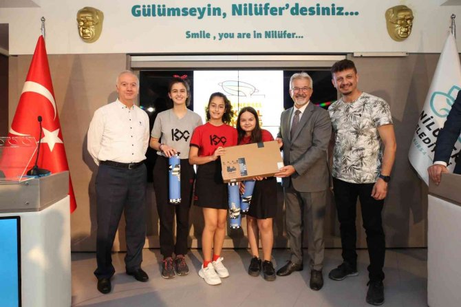 Nilüfer’de Çevreci Öğrenciler Ödüllendirildi