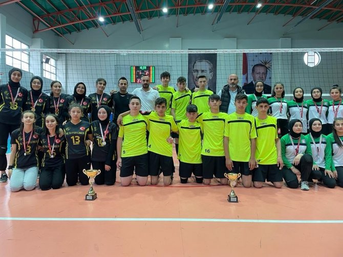 Oltu’nun Liseleri İlde Rakip Tanımıyor