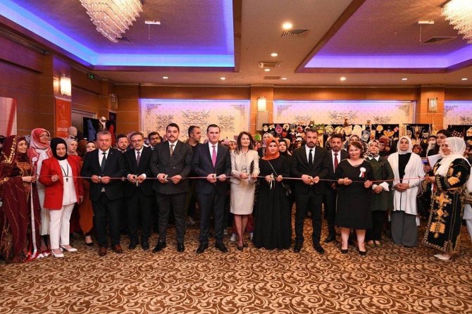 Pursaklar’da El Emeği Göz Nuru Ürünler Görücüye Çıktı