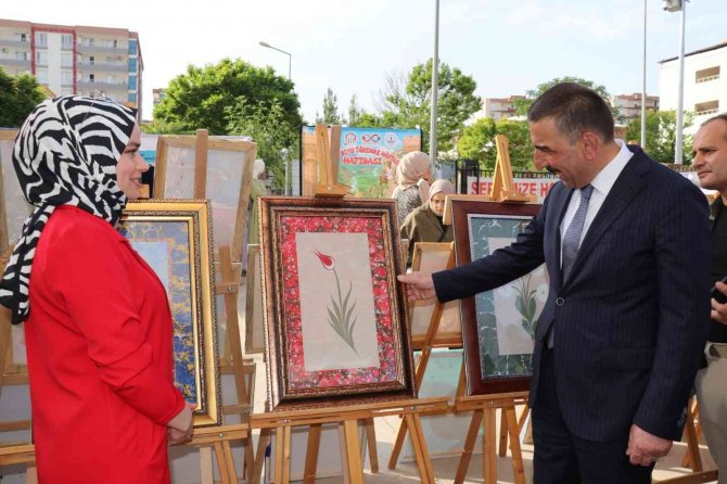 Vali Hacıbektaşoğlu ’Hayat Boyu Öğrenme Haftası’ Etkinliklerinde