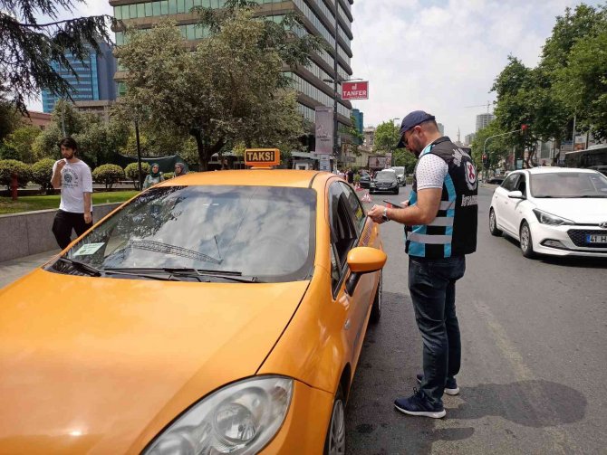 Şişli’de Taksi Denetimi