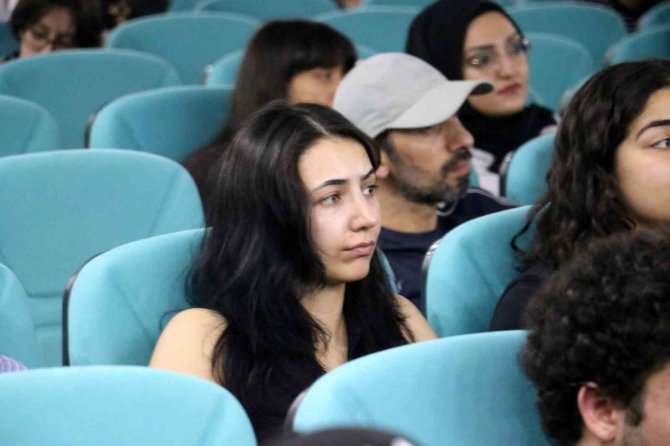 Sivas’ta Havacılık Ve Uzay Konferansı Gerçekleşti