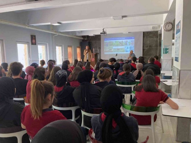 Ziraat Fakültesi Üniversite Adaylarıyla Buluştu