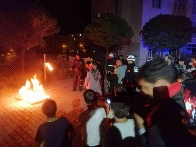 Van’da Bina Tahliye Ve Yangın Söndürme Tatbikatı