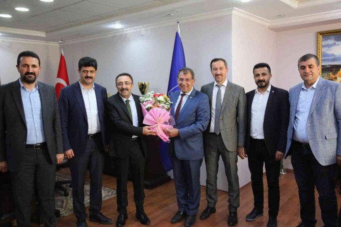 Van Smmmo’da Görev Teslimi