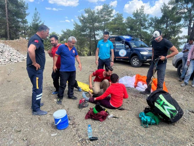Yaralanan Paraşütçünün İmdadına Burdur Umke Yetişti