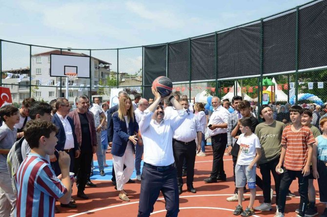 Sakarya Parkı Hizmete Açıldı