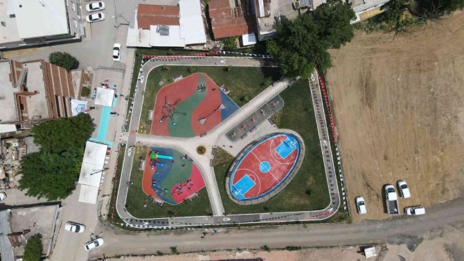Sakarya Parkı Hizmete Açıldı