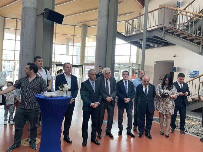Zeytinburnu’nda “Türk Dünyası Öykü Festivali” Başladı
