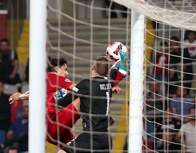 Uefa Uluslar C Ligi: Türkiye: 1 - Faroe Adaları: 0 (İ̇lk Yarı)