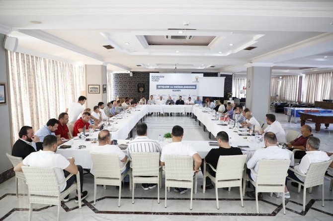 Ak Parti İ̇zmir’de Kamp Bitti