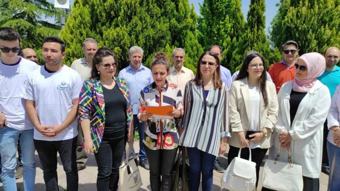"Bizim İçin Çevreci Olmak; Çevreyi Ve Tabiatı Korumak Ve Yaşatmaktır"