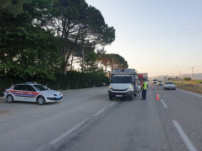 Balıkesir’de 64 Şahsa ’Huzur’ Operasyonu