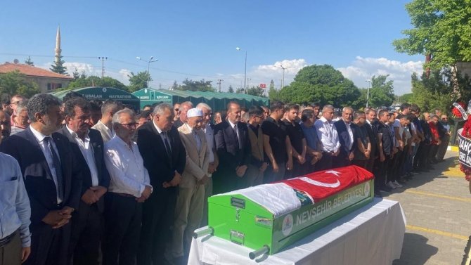 Abdullah Çatlı’nın Annesi Toprağa Verildi